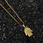 Naszyjnik ze stali zawieszka hamsa dłoń złoty box 3 mm