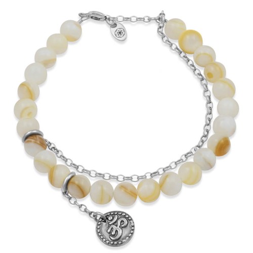 Bransoletka z masy perłowej jasna beżowa srebro łańcuszek zawieszka om