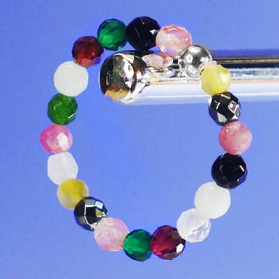 Pierścionek elastyczny z kamieni mini kolorowy srebro