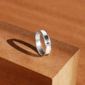 Pierścionek INLAY szachownica inkrustowany kamień czarny onyks masa perłowa srebro unisex