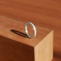 Pierścionek INLAY mid inkrustowany masa perłowa naturalna biała srebro unisex